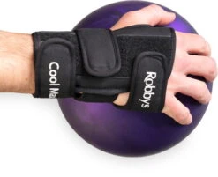 Robbys Cool Max Black Right Hand -Bowling Store 999ecaee 6721 42ab bf64 c2b7dc82afdb